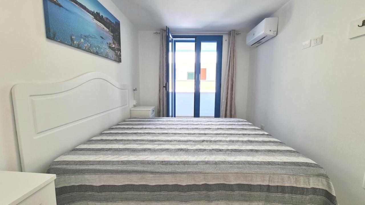 Lido Marini Seahouse Villa Bagian luar foto