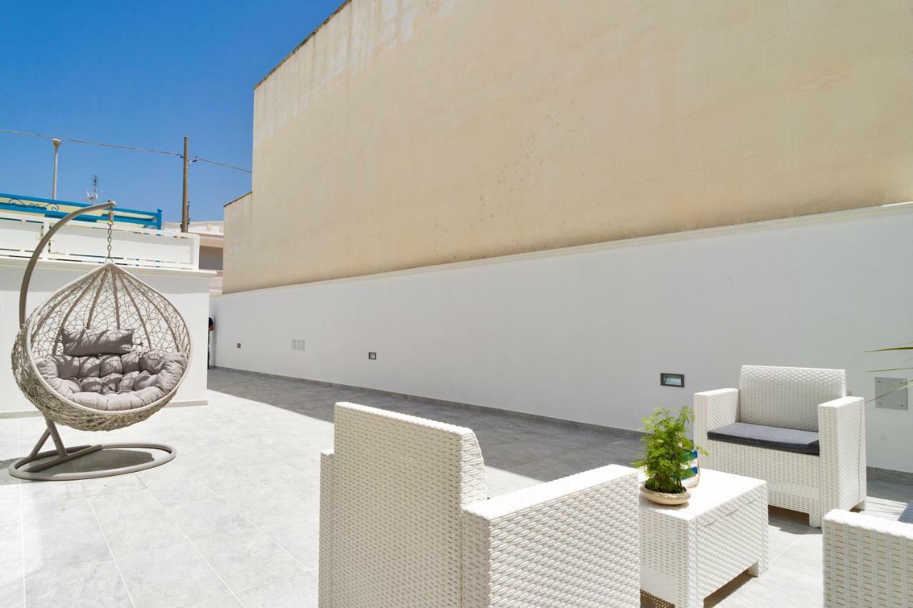 Lido Marini Seahouse Villa Bagian luar foto