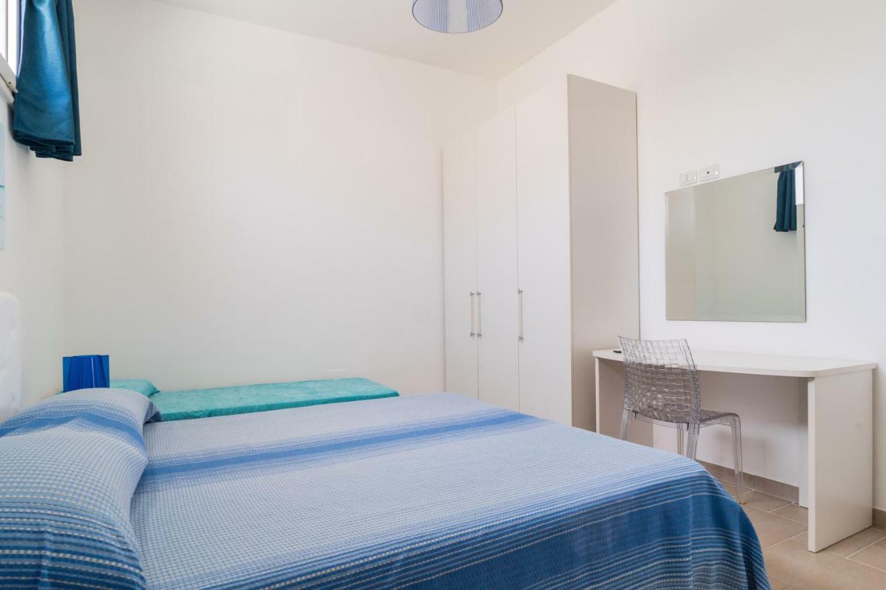 Lido Marini Seahouse Villa Bagian luar foto