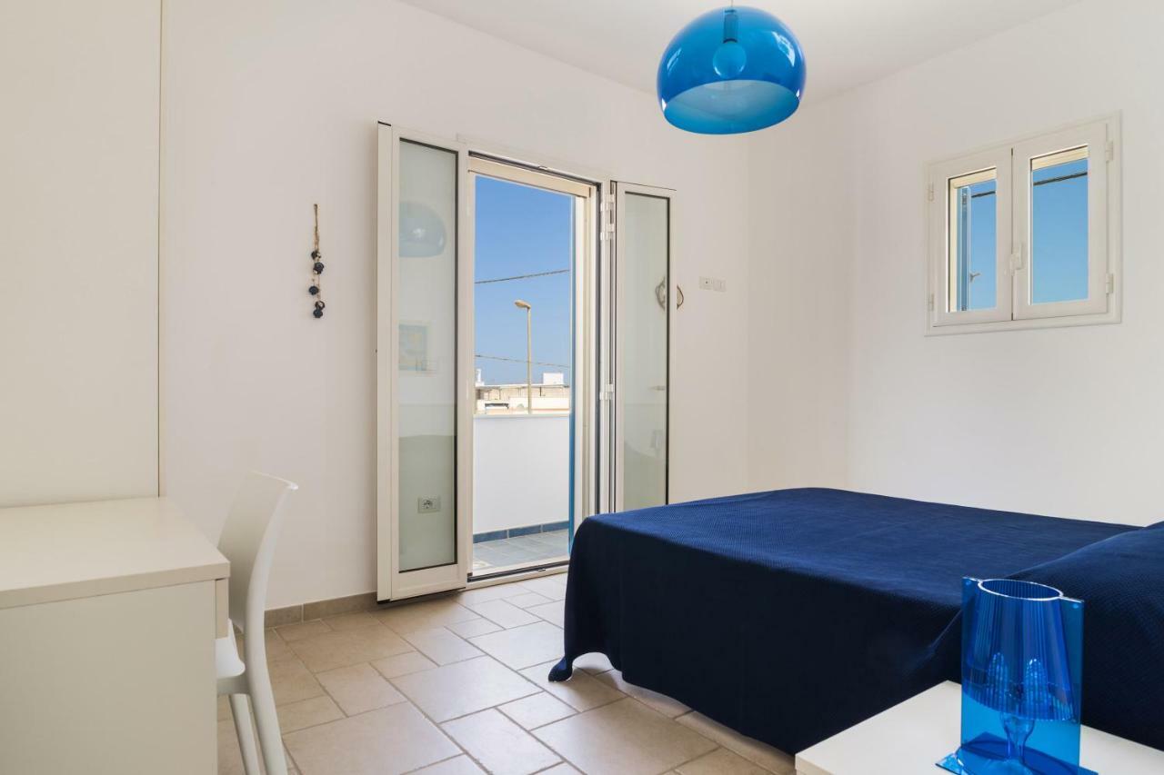 Lido Marini Seahouse Villa Bagian luar foto