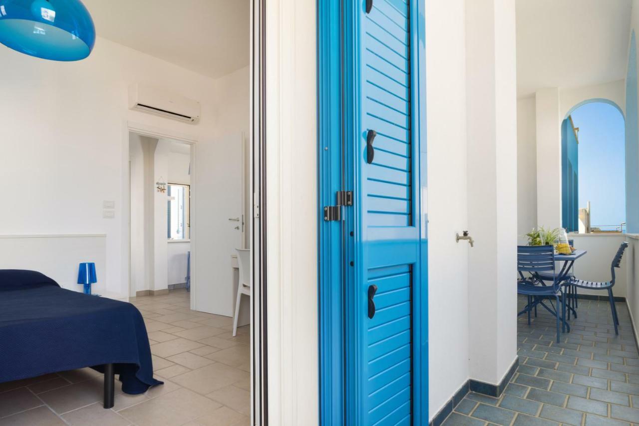 Lido Marini Seahouse Villa Bagian luar foto