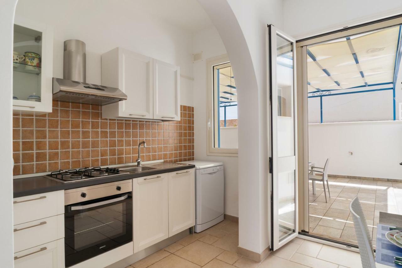 Lido Marini Seahouse Villa Bagian luar foto