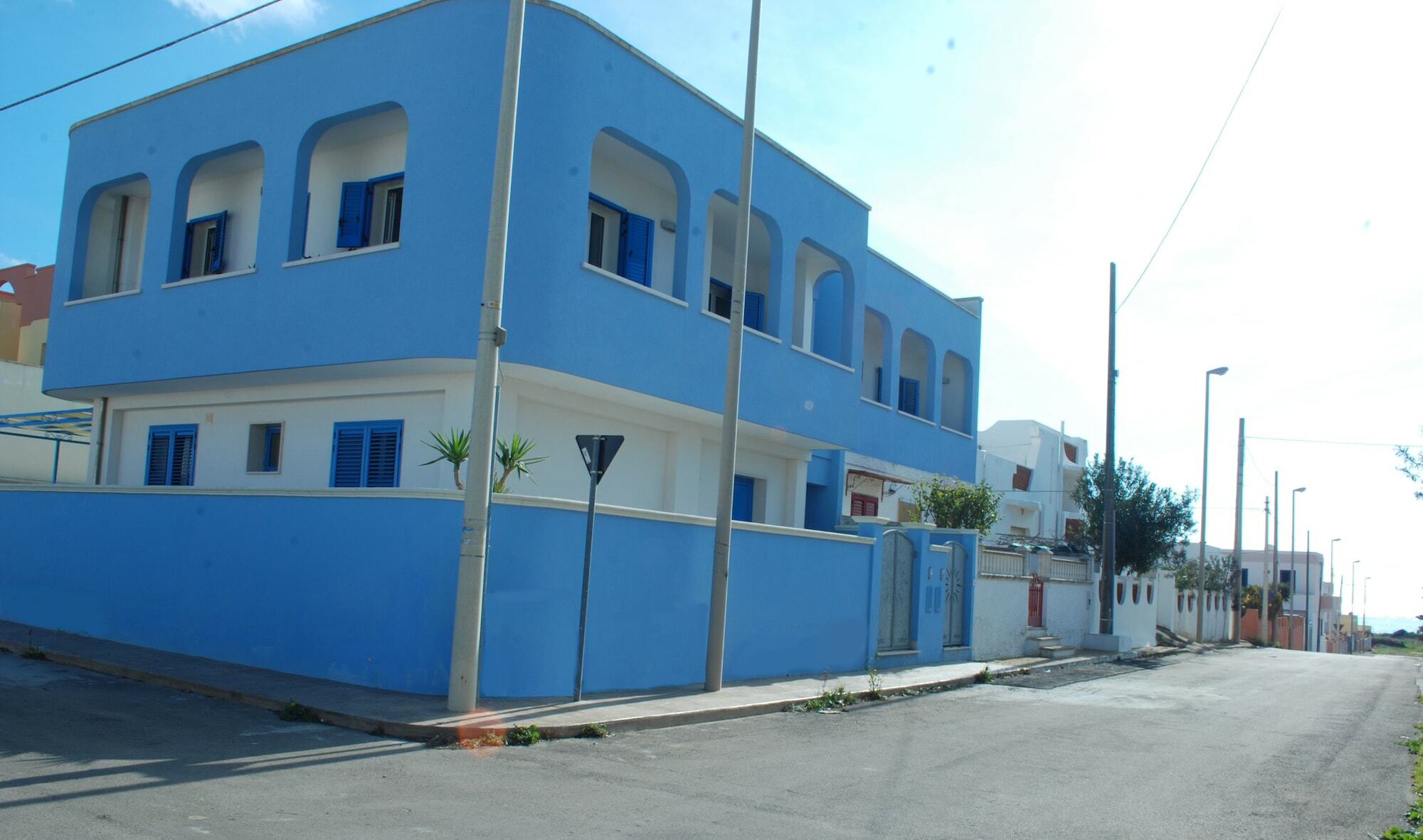 Lido Marini Seahouse Villa Bagian luar foto